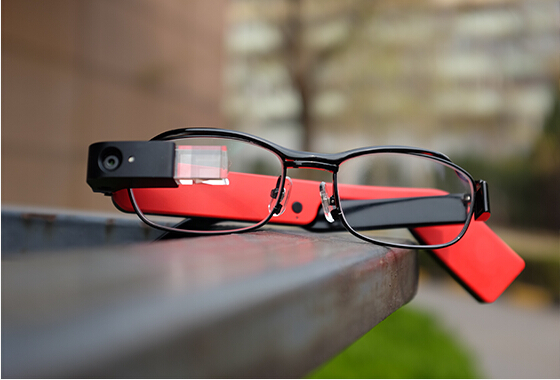 解放双手自由拍摄,你还可以试试「眼镜版GoP