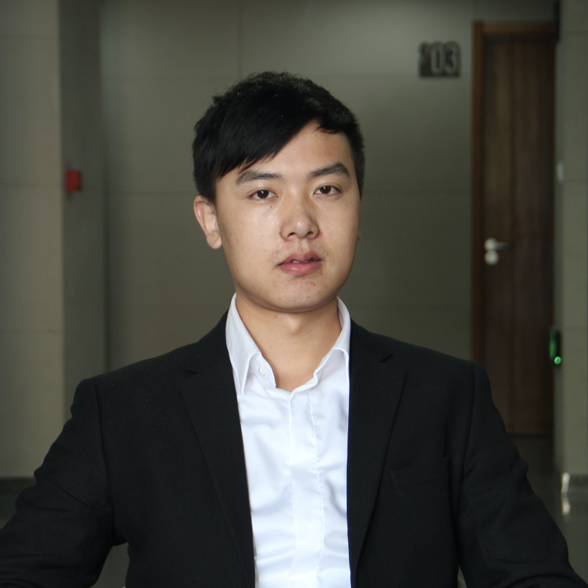 【周清】佳纳服装设计定制网COO 个人资料