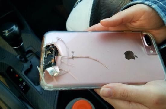 早报 | 许家印再超马化腾成中国首富；苹果开始调查iPhone 8电池炸裂问题